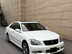 Сүрөт унаа Toyota Crown