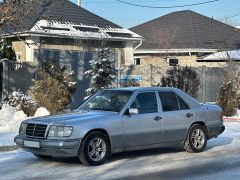 Photo of the vehicle Mercedes-Benz W124