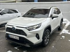 Сүрөт унаа Toyota RAV4