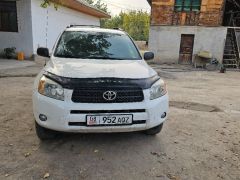 Сүрөт унаа Toyota RAV4