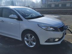 Photo of the vehicle Zotye Z500 EV