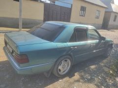 Фото авто Mercedes-Benz W124