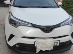 Сүрөт унаа Toyota C-HR