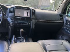 Фото авто Toyota Land Cruiser