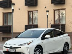 Фото авто Toyota Prius