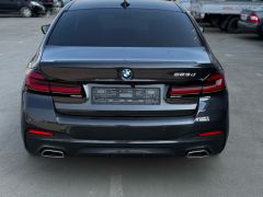 Photo of the vehicle BMW 5 Series