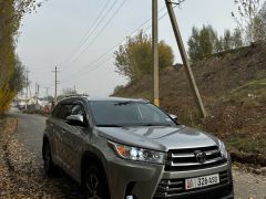 Сүрөт унаа Toyota Highlander