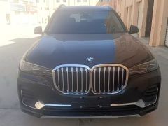 Фото авто BMW X7