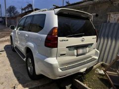 Photo of the vehicle Lexus GX