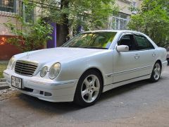 Photo of the vehicle Mercedes-Benz E-Класс