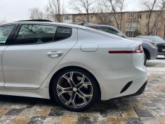 Сүрөт унаа Kia Stinger