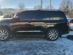 Photo of the vehicle Lexus LX