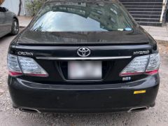 Photo of the vehicle Toyota Crown