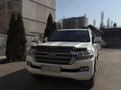 Photo of the vehicle Toyota Land Cruiser