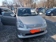 Сүрөт унаа Toyota Raum