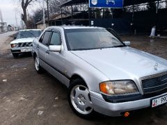 Сүрөт унаа Mercedes-Benz C-Класс