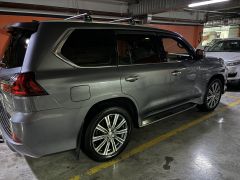 Photo of the vehicle Lexus LX