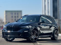 Photo of the vehicle BMW X5