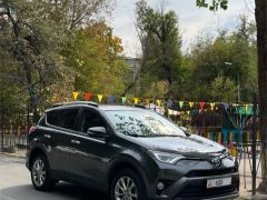 Сүрөт унаа Toyota RAV4