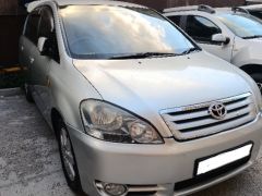 Фото авто Toyota Ipsum