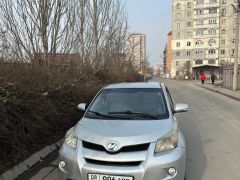 Сүрөт унаа Toyota Ist