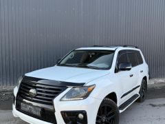 Photo of the vehicle Lexus LX