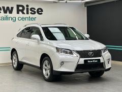 Photo of the vehicle Lexus RX