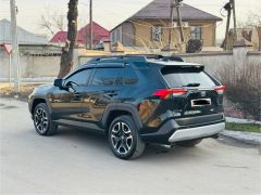 Сүрөт унаа Toyota RAV4