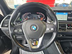 Photo of the vehicle BMW X5