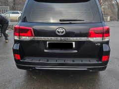 Сүрөт унаа Toyota Land Cruiser