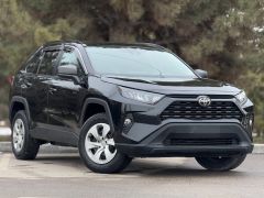 Photo of the vehicle Toyota RAV4