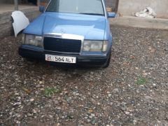 Сүрөт унаа Mercedes-Benz W124