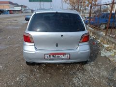 Сүрөт унаа Toyota Vitz