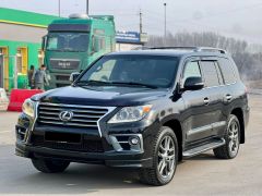 Photo of the vehicle Lexus LX