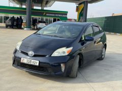 Фото авто Toyota Prius