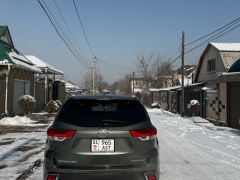 Сүрөт унаа Toyota Highlander