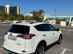 Сүрөт унаа Toyota RAV4