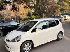 Photo of the vehicle Honda Fit