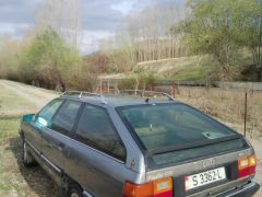 Photo of the vehicle Audi 100