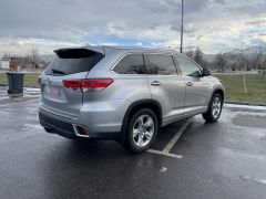 Photo of the vehicle Toyota Highlander