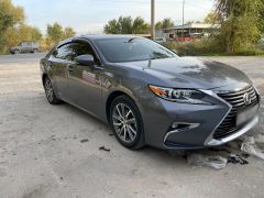 Photo of the vehicle Lexus ES