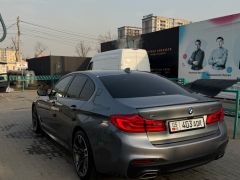 Photo of the vehicle BMW 5 Series