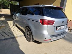 Photo of the vehicle Kia Carnival