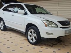 Photo of the vehicle Lexus RX