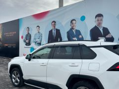 Сүрөт унаа Toyota RAV4