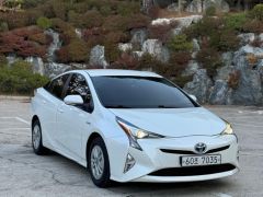 Фото авто Toyota Prius