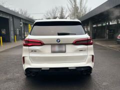 Photo of the vehicle BMW X5