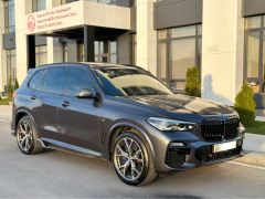 Photo of the vehicle BMW X5