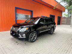 Photo of the vehicle Lexus LX