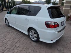 Фото авто Toyota Ipsum